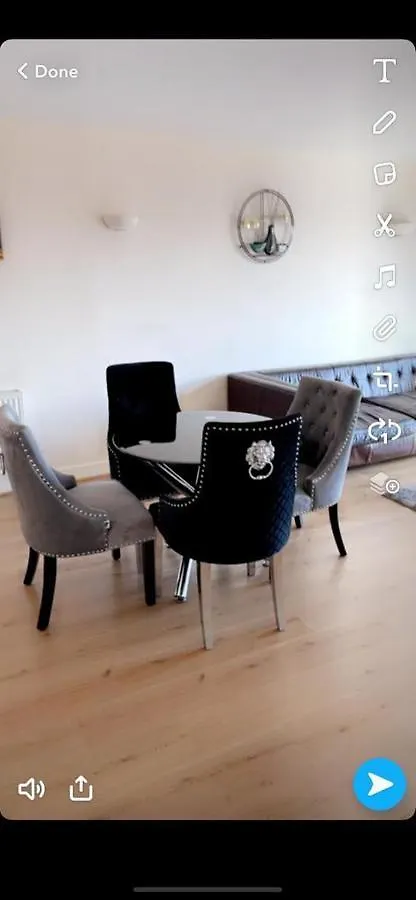 Solonzo Apartment London
